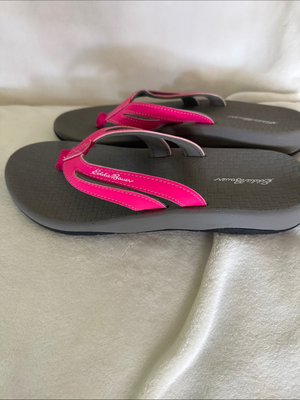 Eddie Bauer Hot Pink Strap Gray Footbed Women's Sandals - Picture 5 of 5